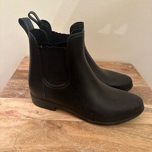 Target Waterproof Chelsea Rain Boots Size 9